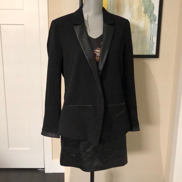 Elora black blazer worth faux leather trim - Picture 1 of 6